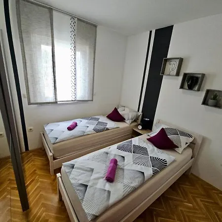 Apartman Siesta - Near Pula, Brijuni *