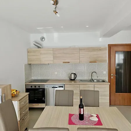 Apartman Siesta - Near Pula, Brijuni *