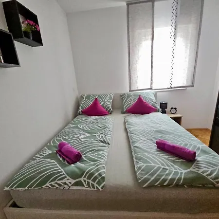 Apartman Siesta - Near Pula, Brijuni *