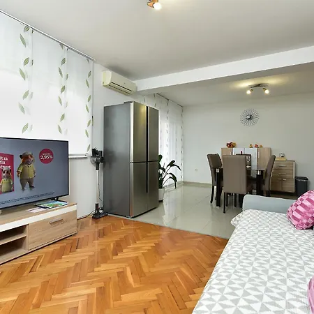 Apartament Siesta - Near Pula, Brijuni *